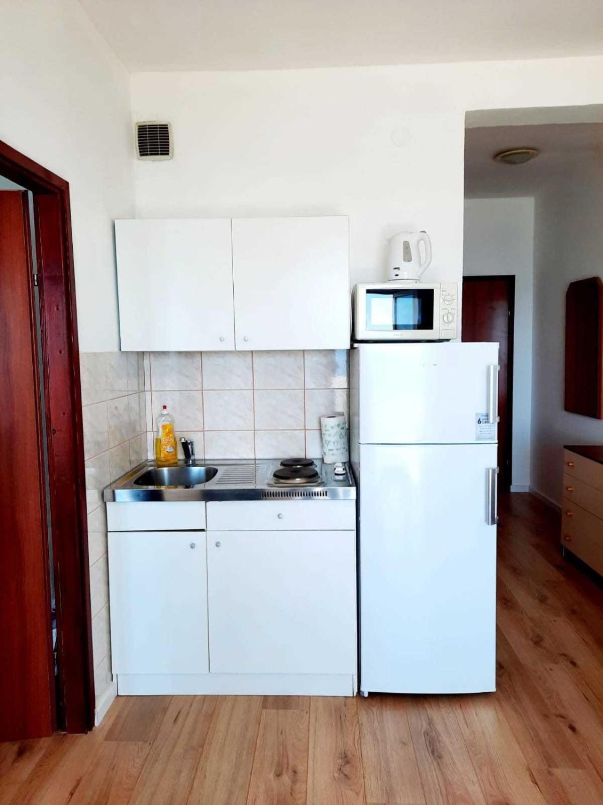 Apartments Elenora 브리스트 외부 사진