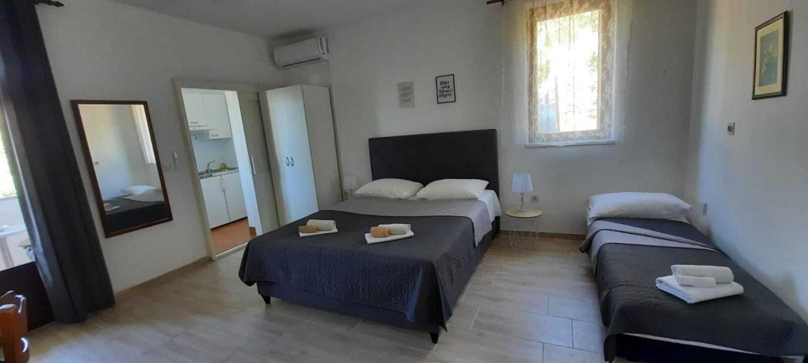 Apartments Elenora 브리스트 외부 사진