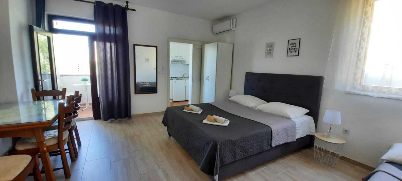 Apartments Elenora 브리스트 외부 사진