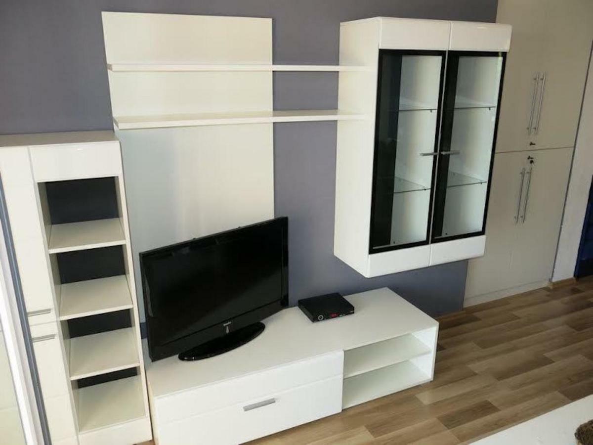 Apartments Elenora 브리스트 외부 사진